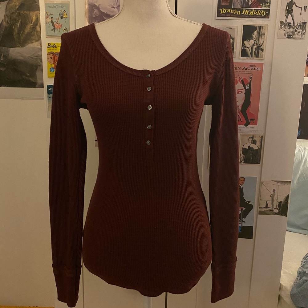 Maroon waffle tee